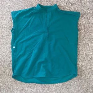 Figs Rafaela Oversized scrub top size small